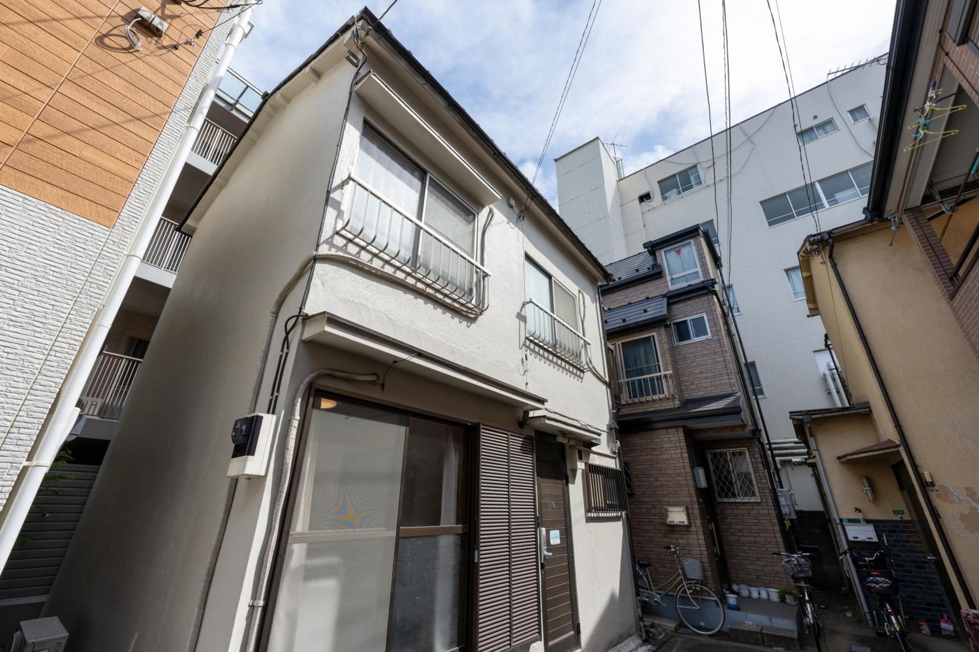 一棟貸切宿, 東京一之江ハウス6名定員, 秋葉原19分,新宿30分,Wifi有, ディズニータクシー20分3000円,駐車場ありません Präfektur Tokio Exterior foto
